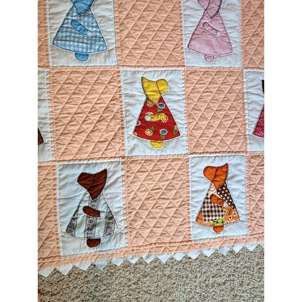 Vintage Sunbonnet Sue Quilt Applique Peach Sashing 80x63 Twin Full Diamond Quilt